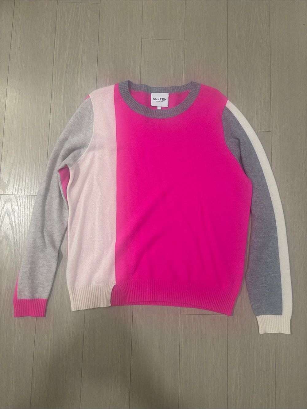 Kujten Pink & Gray Colorblock Crewneck Sweater